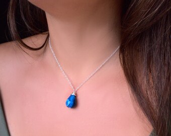 Sterling Silver Blue Veined Agate Pendant Necklace - Boho Style