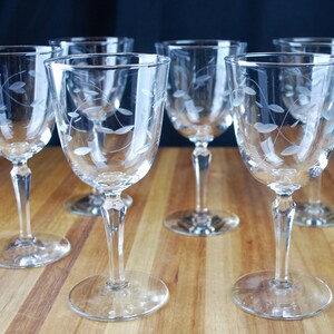 Libbey Windswept Wine Glasses Set of Six image 1
