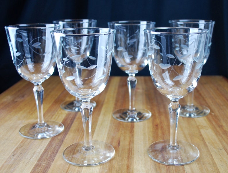Libbey Windswept Wine Glasses Set of Six image 1