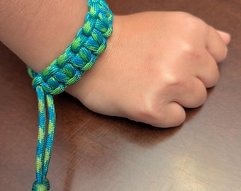 Cobra Weave Paracord Bracelet