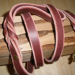 LEATHER dog LEASH, 5/8" X 5', latigo leather, solid brass swivel snap & rivets, dog obedience, general use, made by Don Willett in USA