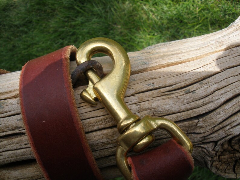 Latigo leather dog leash 1 X 51 quality SOLID BRASS swivel bolt snap strong enough for any dog
