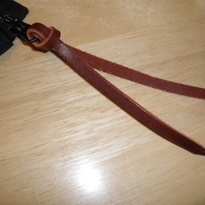 Tirador de cremallera de cuero, Tirador de cremallera, Tirador de cremallera de cuero Latigo burdeos o borla de 12" de largo y 1/4" de ancho para chaquetas, carteras, bolsos