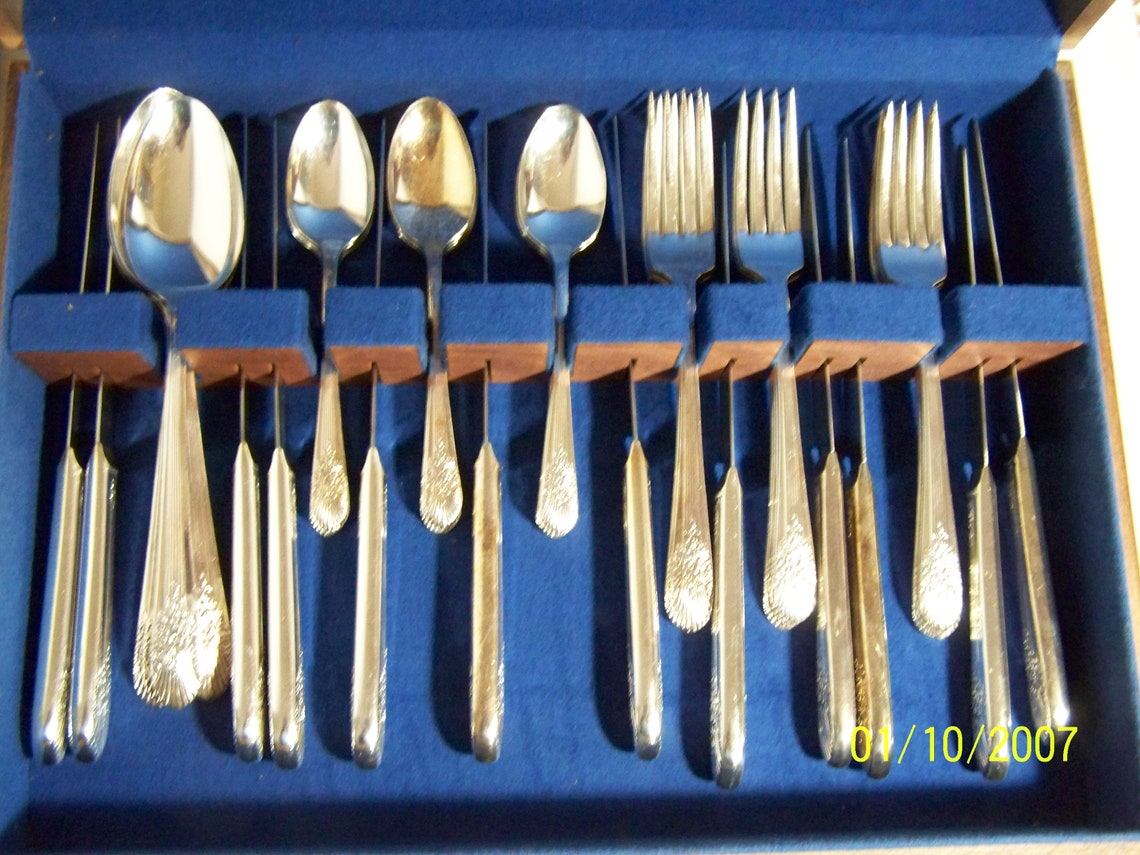 42 Pieces Wm. Rogers Mfg. Co. Original Rogers Silverware 12 Etsy