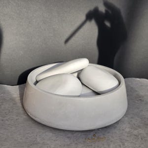 Luxuriöse Diffusorschale aus Gipsstein, minimalistisches Zen-Steinornament, unparfümiertes, passives Aromaset, Geschenkbox im Beton-Stil