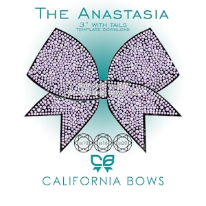 Könnte beinhalten: Eine Schleifenvorlage zum Download mit dem Titel The Anastasia 3" with tails, bestehend aus einer schwarzen Schleifenform, die mit hellvioletten Strasssteinen besetzt ist. Text enthält Heather Harris, California Bows, LLC und Kreissymbole ss10, ss16, ss20.