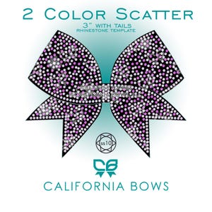 Pode incluir: Um laço preto e branco com detalhes de strass rosa e prateado. O laço tem uma cauda de 7,6 cm e o texto "2 COLOR SCATTER" e "CALIFORNIA BOWS". O design inclui o texto "RHINESTONE TEMPLATE".