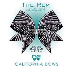Könnte beinhalten: Eine schwarze schleifenförmige Strass-Vorlage mit dem Titel The Remi 3" with tails. Das Design zeigt ein Muster aus klaren Strasssteinen in den Größen ss10 und ss16 auf schwarzem Grund. Text umfasst Heather Harris und California Bows, LLC.
