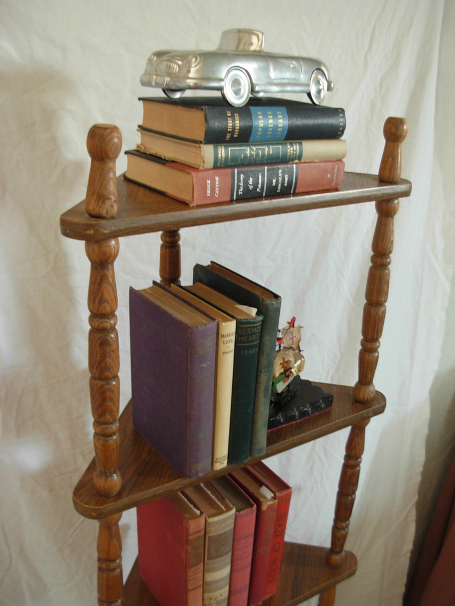 Vintage Corner Shelf Wood Spindles Display Piece Mid Century Etsy