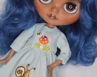 Vestido bordado para muñeca Blythe/Pullip