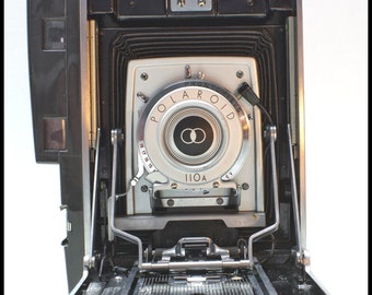 Polaroid Pathfinder Land Camera 110A - Rare Vintage Working Polaroid Pathfinder Land Camera 110A - Rare Vintage Working