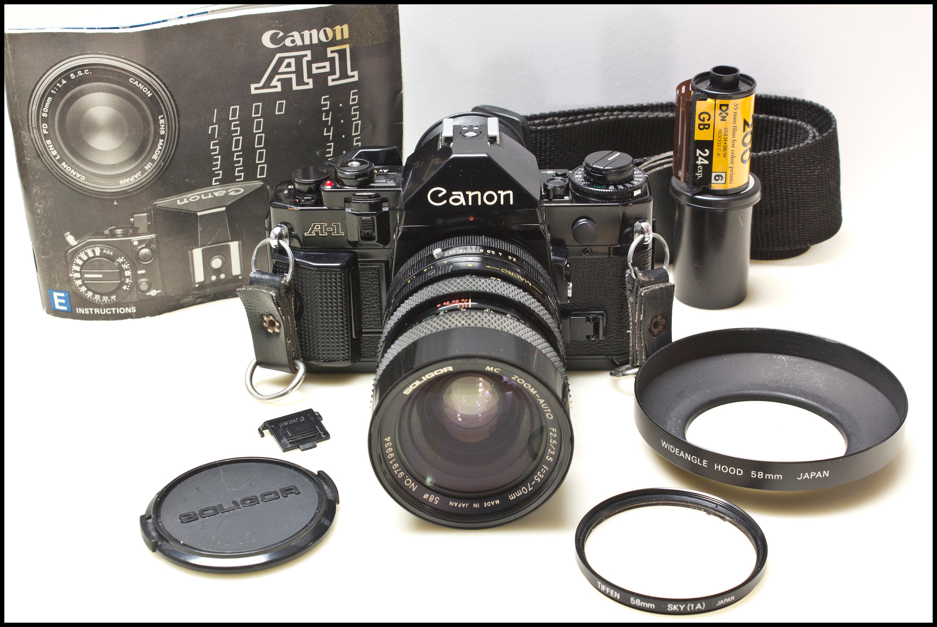 Canon A-1 Camera With Soligor 3570MM 1:2.53.5 Macro Zoom - Etsy Canada