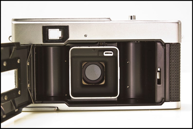 Olympus Quickmatic EEM Camera Mint Condition Vintage 1960s Etsy