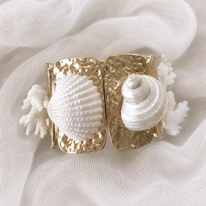 Handmade Seashell Gold Bracelet - Real Seashell and Coral Bracelet - Coral and Shell Bracelet - Beach Weddings - Bridal Attire - Shell Gift