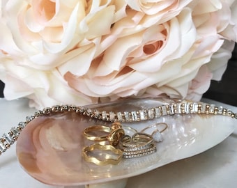 Handmade Mother of Pearl Clam Jewelry Dish - Shell Soap Dish - Shell Dish - Seashell Dish -Coastal Home Decor Guest Rm -Beach Bathroom Decor