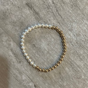 14k gold filled and freshwater pearl beaded bracelet; gold filled beaded bracelet