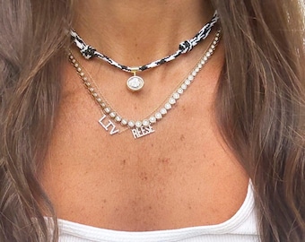 Collana in paracord con ciondolo ovale in cristallo; collana in paracord regolabile; collana ovale con castone in zirconi