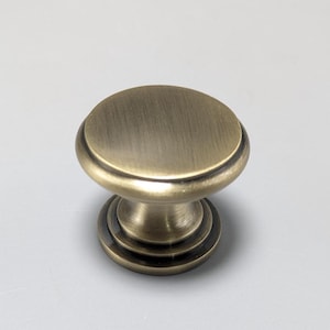 Vintage Style Cabinet Knobs, Antique Brass Finish Round Drawer Pulls, 31mm Dresser Cupboard Furniture Hardware.