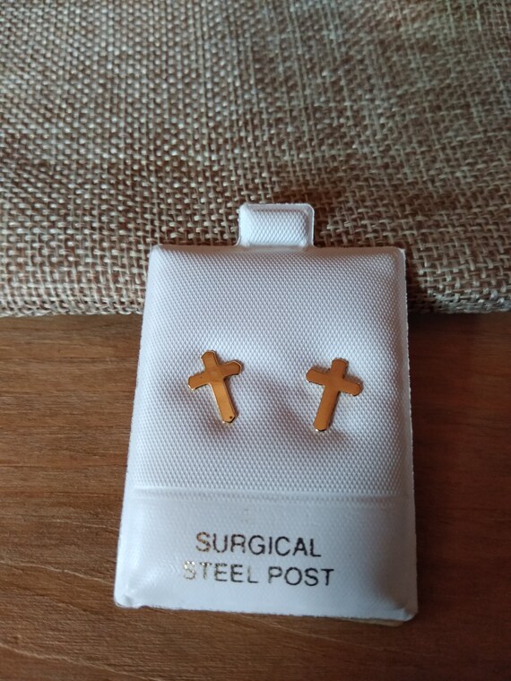 tiny cross earrings - image 1