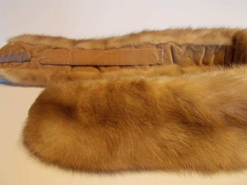 ladies blonde mink collar
