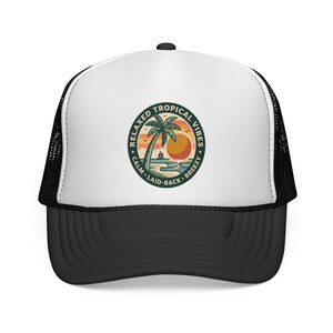 Avslappnad tropisk vibbar Trucker | Palm Tree Sunset Patch