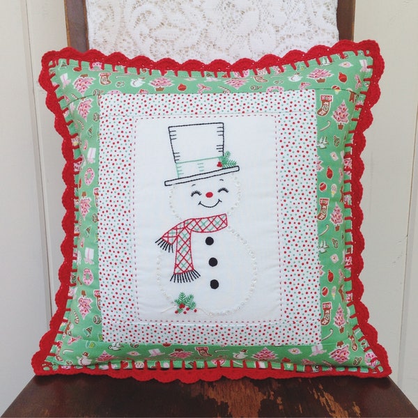 recreate a christmas snowman pillow cover 14x14