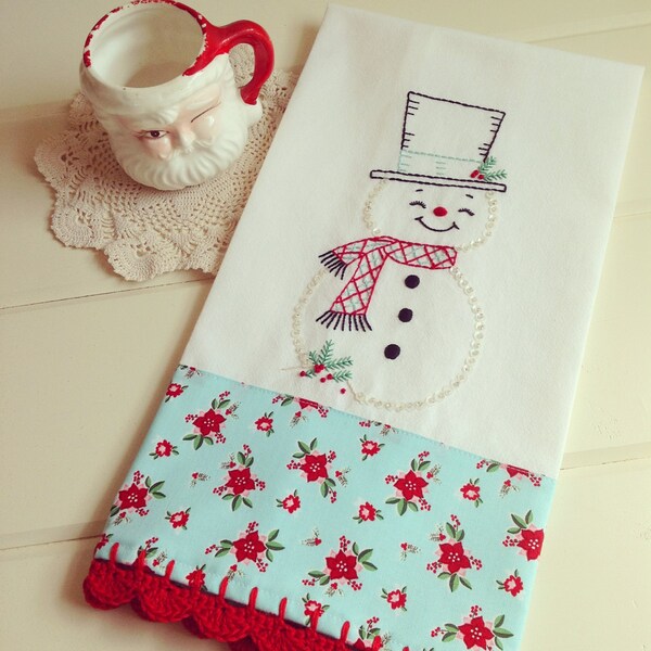 recreate an embroidered snowman flour sack tea towel