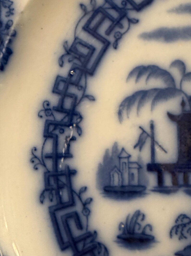 Flow Blue Plate, Java Pattern, Bishop and Stonier England, Blue and White Chinoiserie Display Plate, AS IS condition image 3