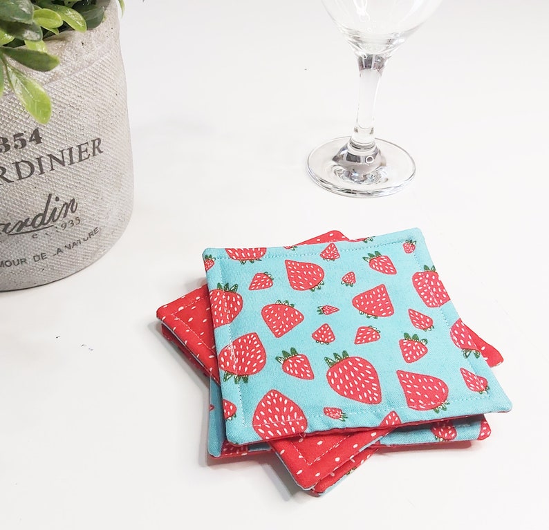 Quilted Coasters set of 4, Strawberries, Mug Rugs, Patio Drinkware, Red and Blue, Décor image 6
