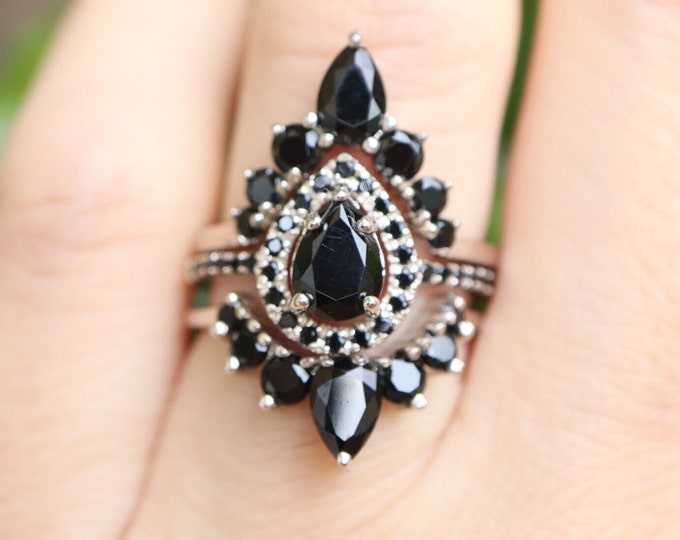 Black Onyx Pear Bridal 3 Ring Set- Teardrop Black Diamond Alternative Engagement Rings- Black Halo Ring with Black Onyx Contour Wedding Band