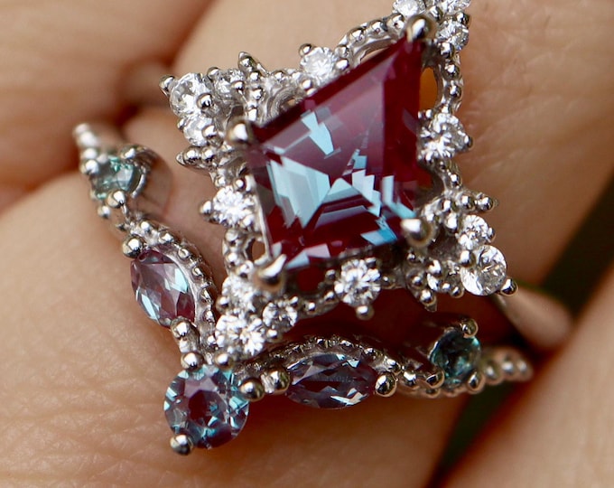 Kite Color Change Alexandrite Halo Scallop Engagement Sterling Silver Vintage 2 Rings