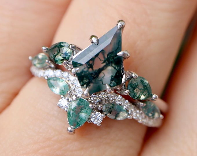 Kite Green Moss Agate Engagement Ring with Enhancer Guard Band