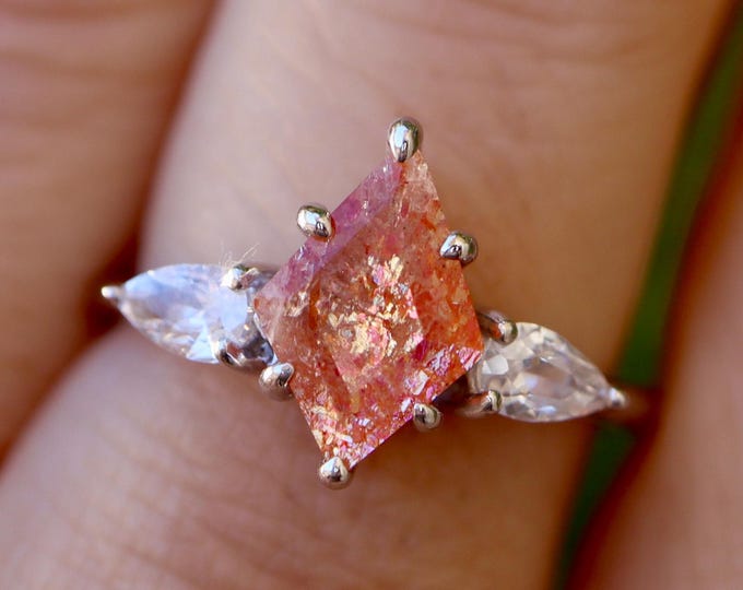 Kite Sunstone Solitaire Three Stone Rings- Genuine Sunstone Moissanite Prong Engagement Ring- Natural Sunstone Anniversary Ring for Her