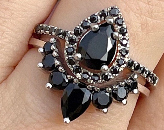 Black Onyx Pear Bridal 2 Ring Set- Teardrop Black Diamond Alternative Engagement Ring- Black Halo Ring with Black Onyx Contour Wedding Band