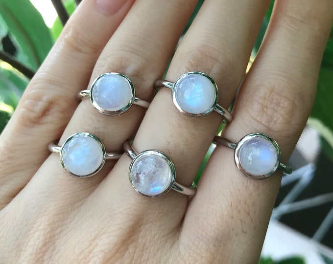 Round Milky Rainbow Moonstone Cabochon Stackable Ring- Genuine Moonstone Bezel Ring- Minimalist Simple Rainbow Bohemian Ring