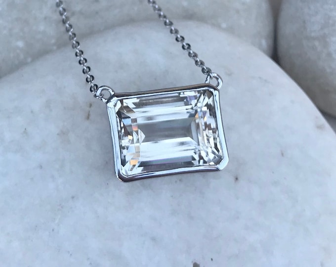 Rectangle Quartz Statement Necklace- Minimalist Simple Yellow Quartz Necklace- Sleek Modern Yellow Stone Necklace- Yellow Topaz Necklace