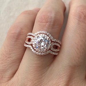 Rose Gold Bridal Ring Set- Halo Round Diamond Engagement Ring Set- Alternative Colorless 3 Ring Set-Double Band Clear Stone Anniversary Ring
