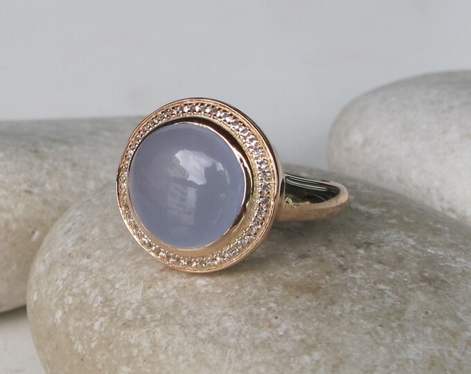 Rose Gold Engagement Ring- Round Halo Engagement Ring- Classic Blue Promise Ring- Alternative Engagement Ring- Blue Pink Statement Ring