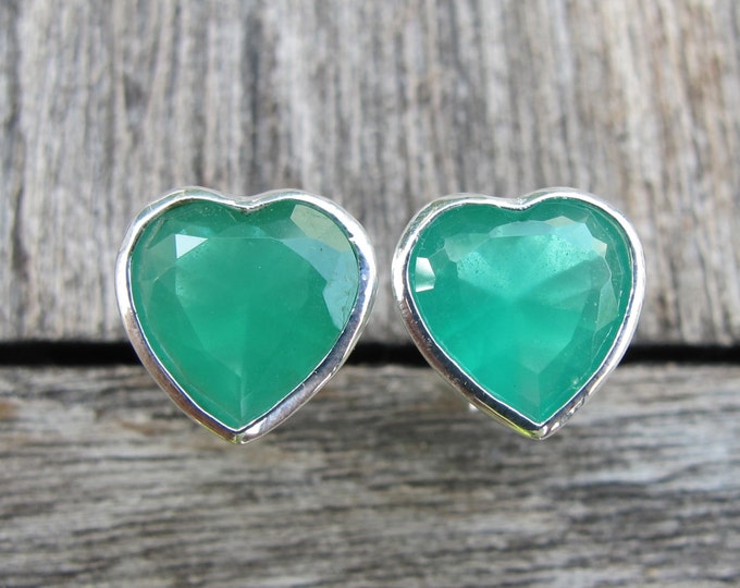 Green Heart Shape Earring- Heart Green Silver Stud- Unique Stud Earring- Velntine Gift for Her- Jewelry Gifts for Her- Gift for Wife
