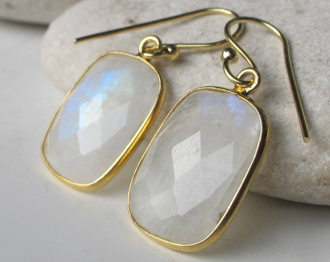 Rectangle Moonstone Dangle Earring- Rainbow Moonstone Gold Earring- Iridescent Bohemain Drop Earring- Boho June Earring- Moonstone Jewelry