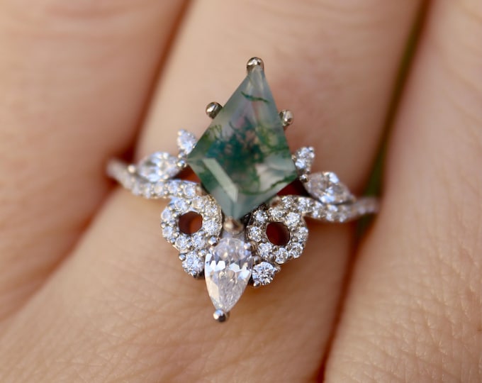 Kite Moss Agate Sterling Silver Solitaire Ring with Half Halo
