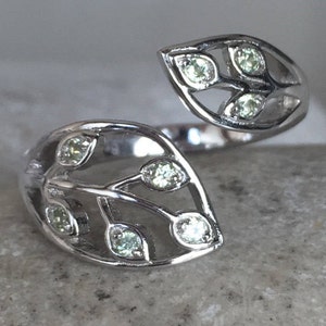 Peridot Ring Blatt in Sterling Silber Verstellbar August Geburtsstein Multistone