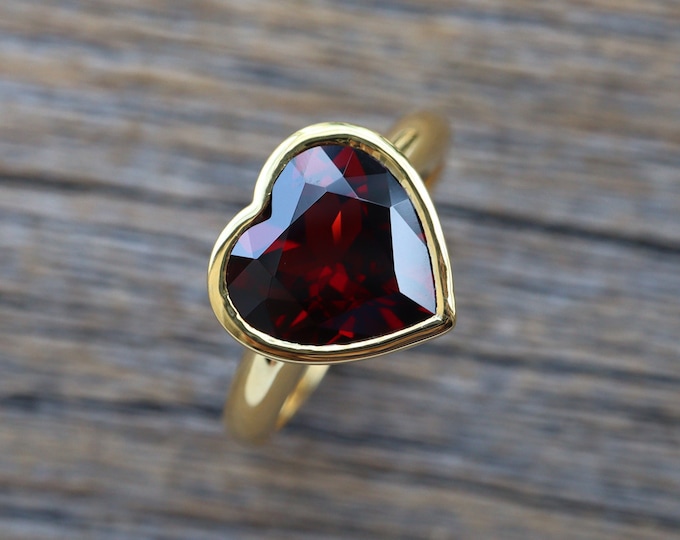 Heart Genuine Garnet Promise Ring- Rose Gold Natural Garnet Ring- Heart Engagement Ring- January Birthstone Ring- Valentine Ring for Her