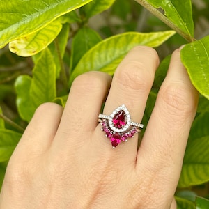 Teardrop Red Ruby 14k Gold Bridal Rings 14k White Gold Pear Red Halo ...
