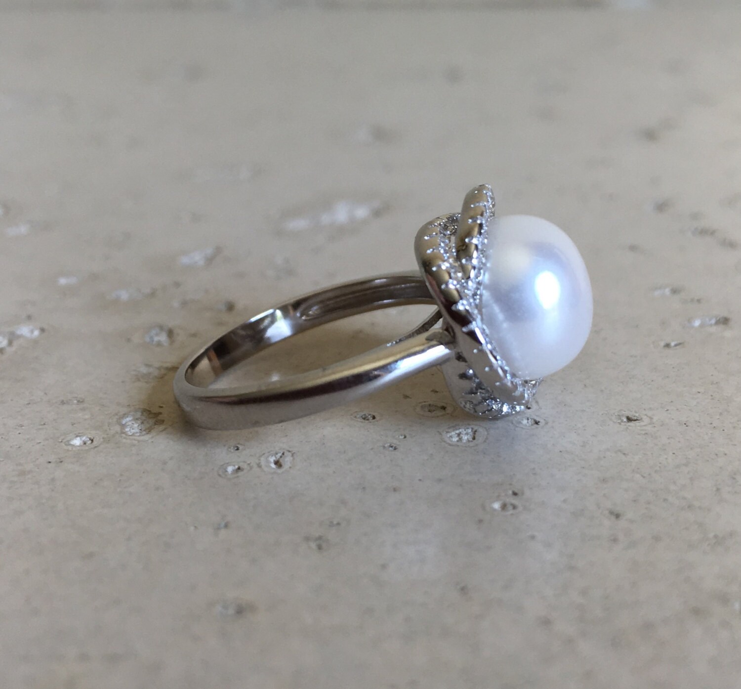 Natural Pearl Ring R376 - Beverley R