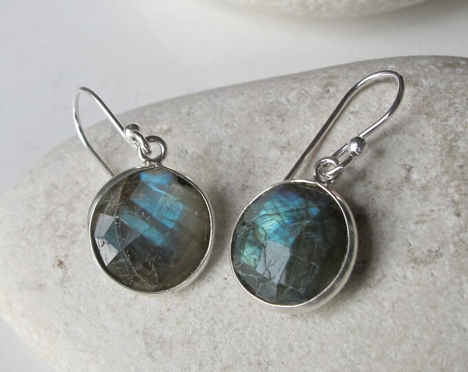 Round Labradorite Dangle Earring- Facet Circle Labradorite Drop Earring- Simple Labradorite Blue Green 925 Sterling Silver Earring