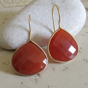 Teardrop Carnelian Dangle Earring- Red Orange Drop Earring- Bohemian Minimalist Classic Pear Earring- Bridesmaid Gemstone Earring