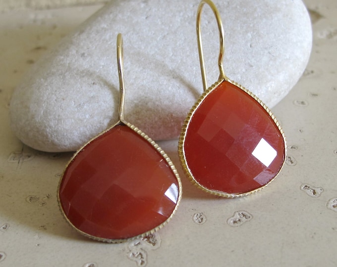 Teardrop Carnelian Dangle Earring- Red Orange Drop Earring- Bohemian Minimalist Classic Pear Earring- Bridesmaid Gemstone Earring