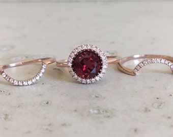 Round Garnet Halo Engagement Ring Set- Rose Gold Garnet Bridal Ring Set- Garnet Diamond 3 Piece Ring Set- Red Gemstone Alternative Ring