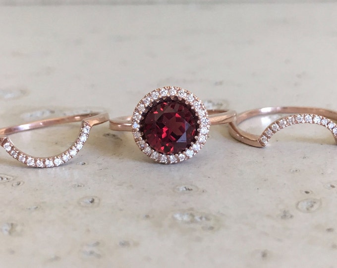 Round Garnet Halo Engagement Ring Set- Rose Gold Garnet Bridal Ring Set- Garnet Diamond 3 Piece Ring Set- Red Gemstone Alternative Ring